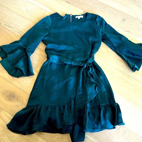 Gianni Bini Dresses | Gianni Bini Hunter Green Velvet Texture Girls Dress. Size 12 Youth Girl | Color: Green | Size: 12g | Pm-43806177's Closet